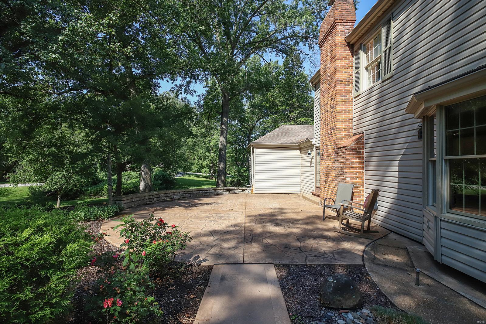 5 Broadview Farm Road