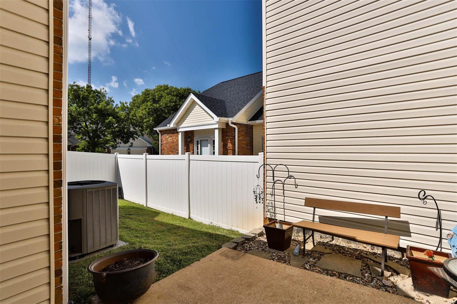 7405 Williamsburg Colonial Lane