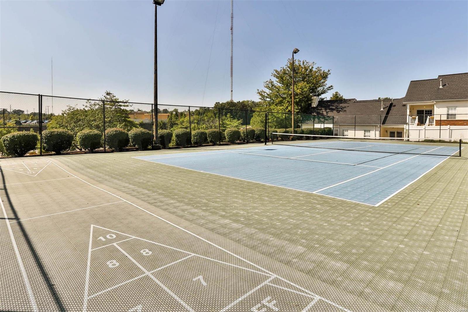 7405 Williamsburg Colonial Lane