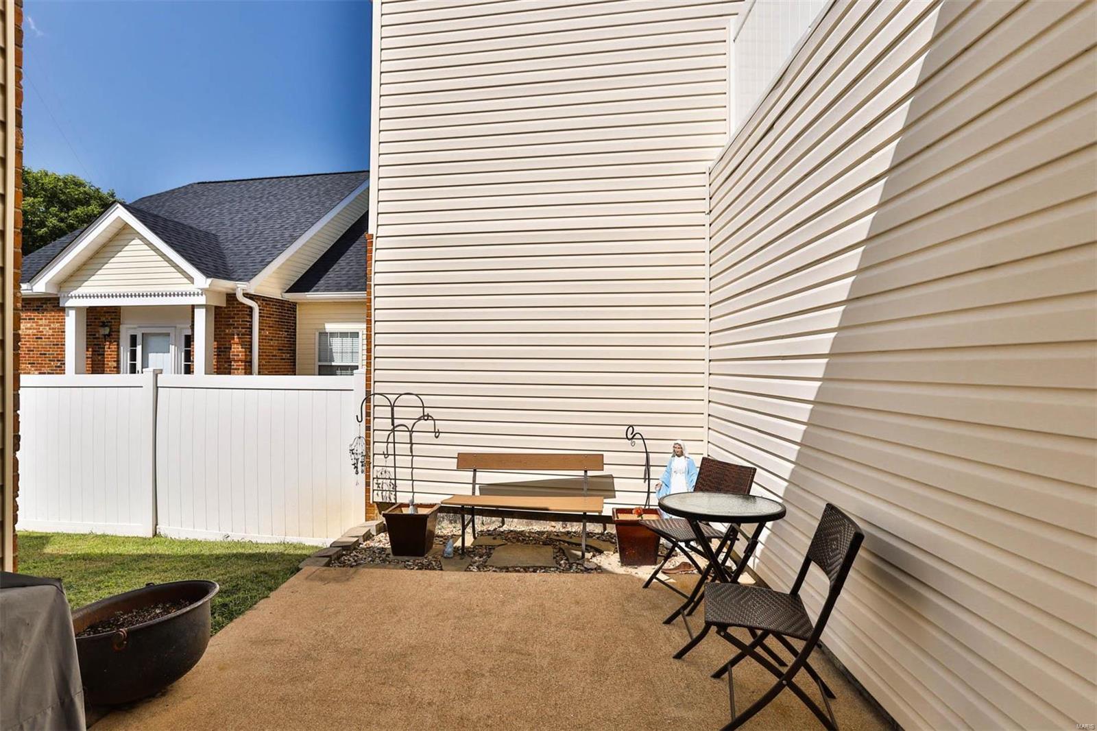 7405 Williamsburg Colonial Lane