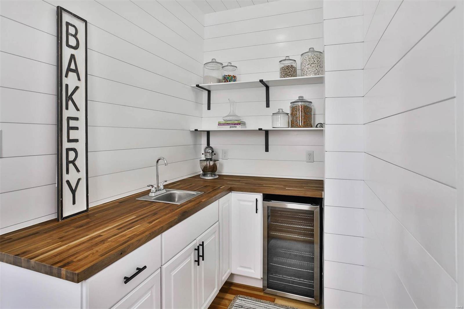 8616 Florence Avenue