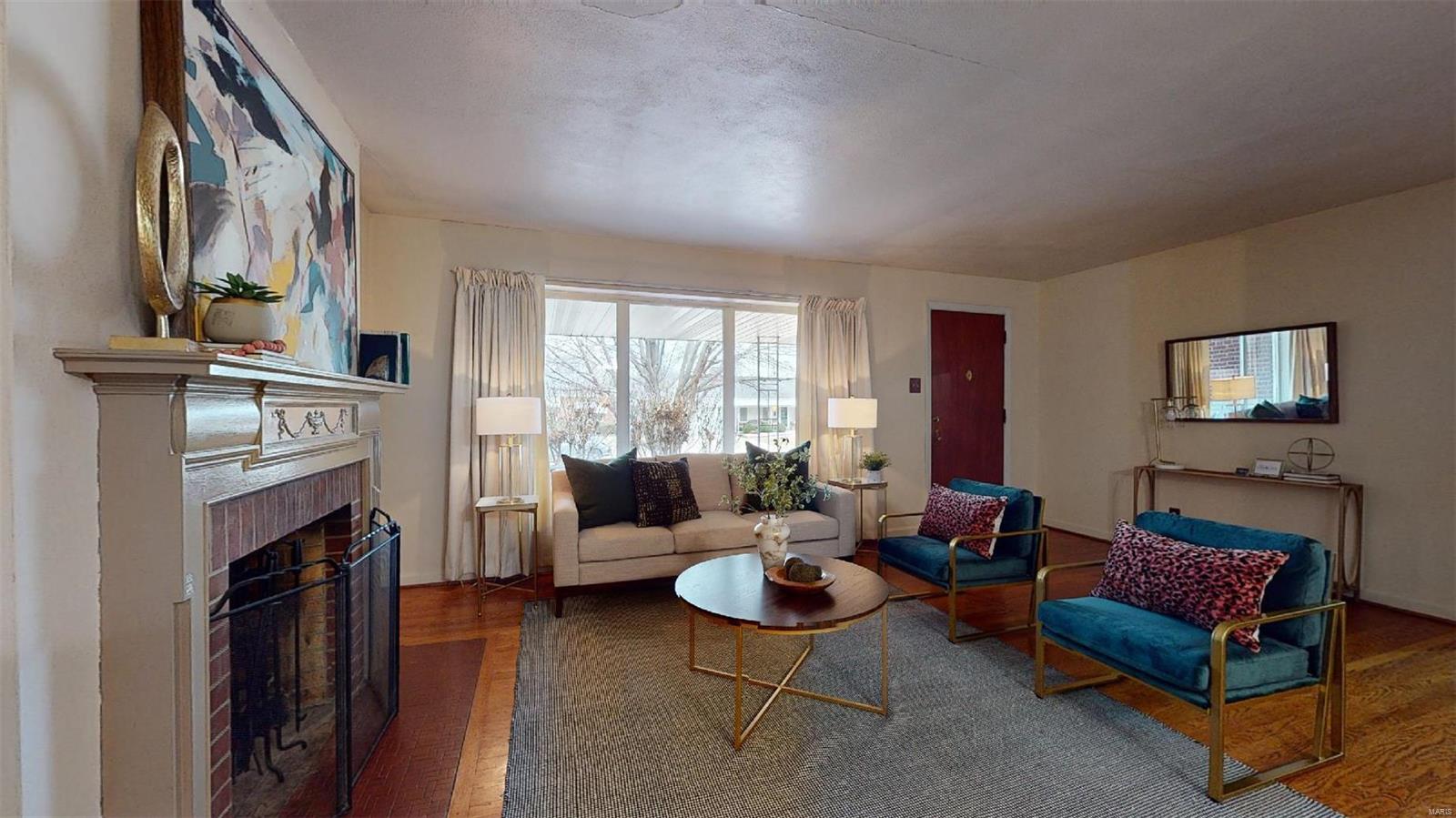 6043 Childress Avenue