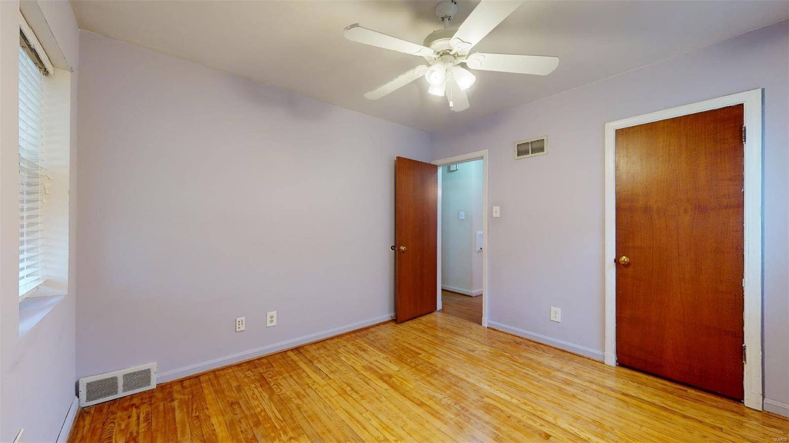 6043 Childress Avenue