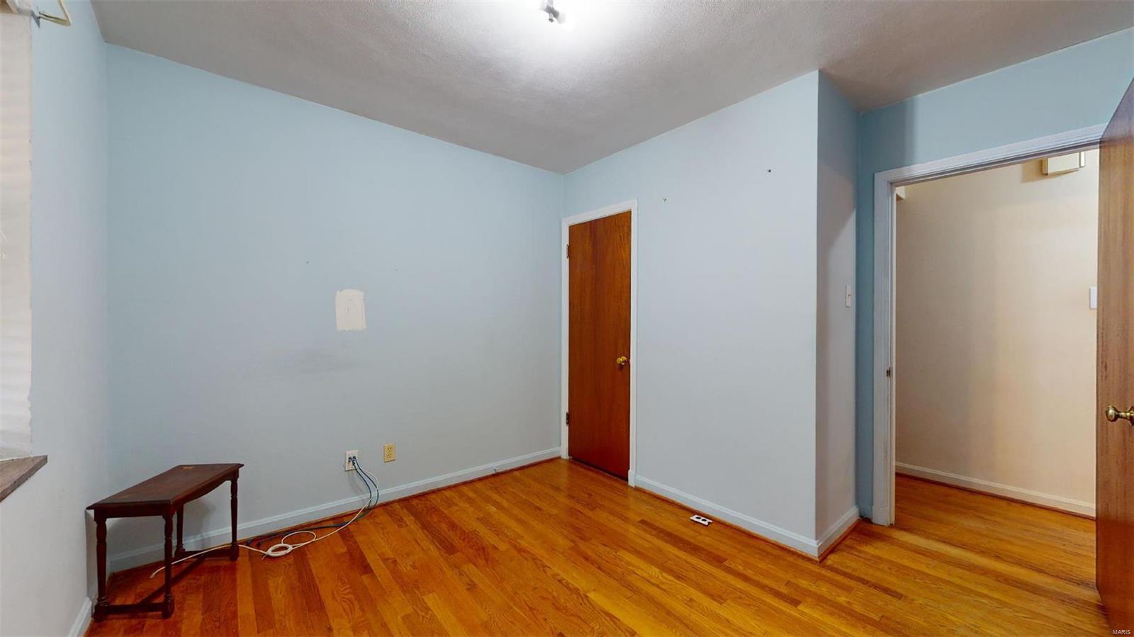 6043 Childress Avenue