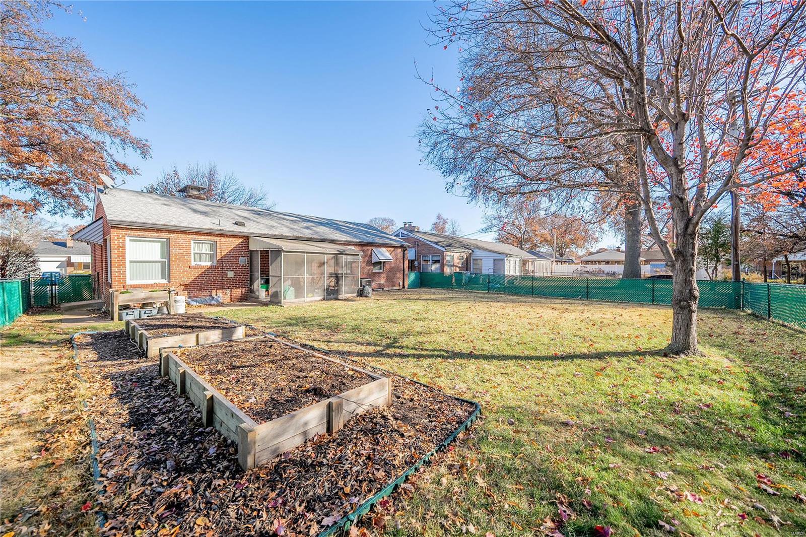 6043 Childress Avenue