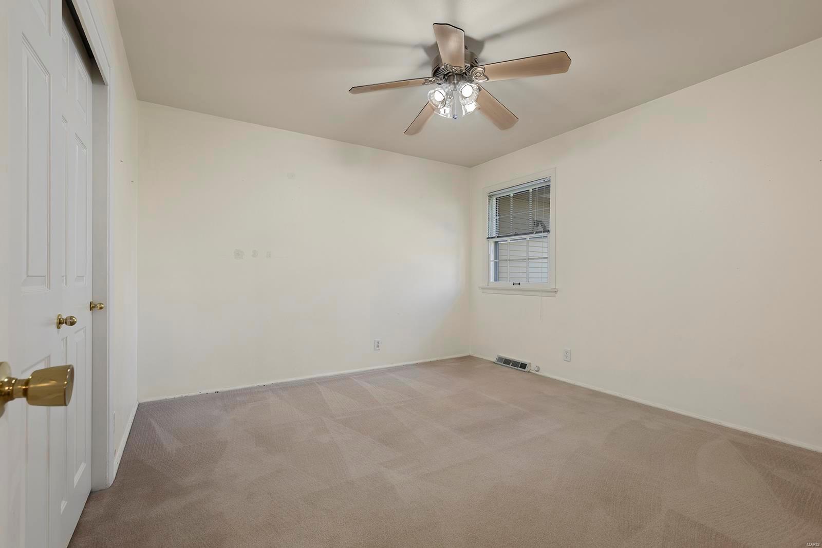 1401 Breezeridge Drive