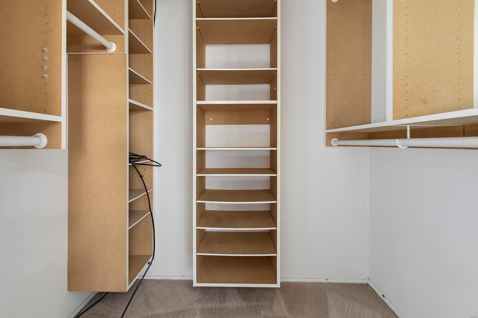 1401 Breezeridge Drive