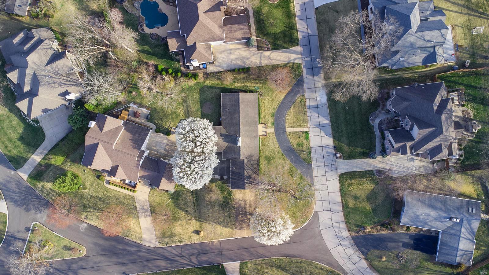 1401 Breezeridge Drive