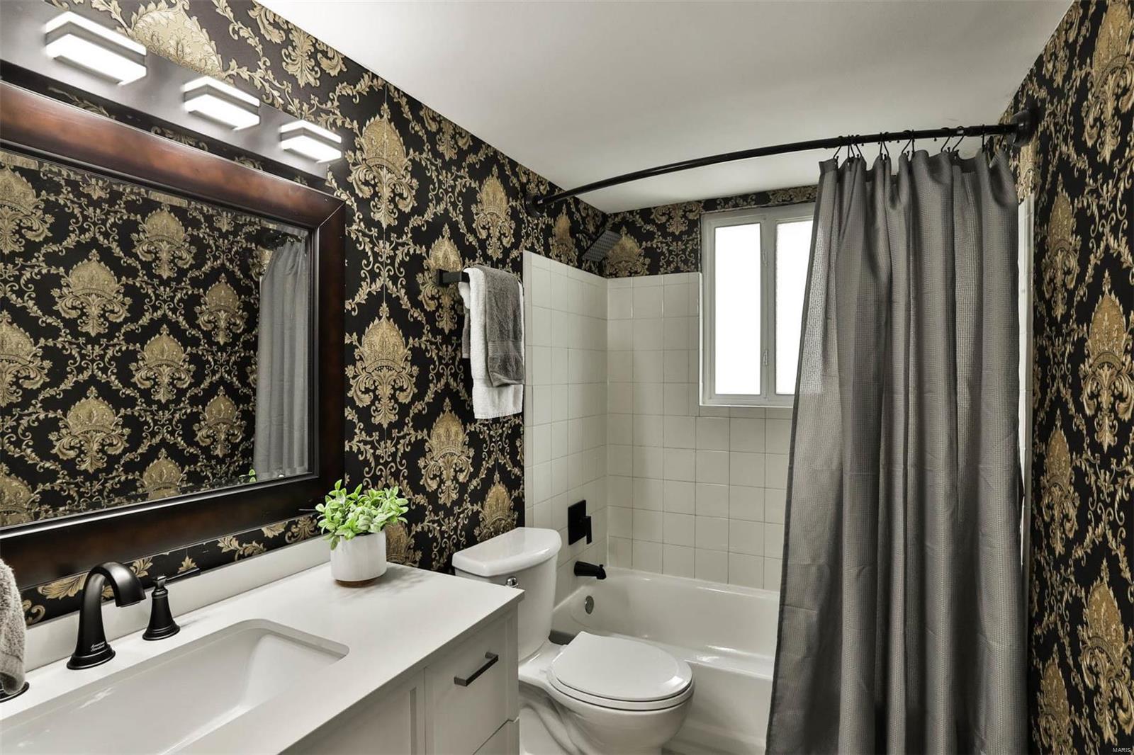 1823 Gascony Parc Drive Unit: 18233R