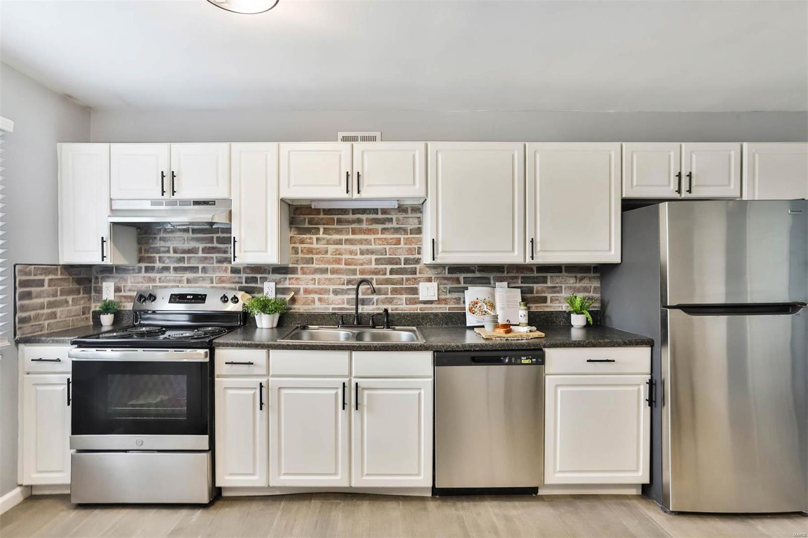 1823 Gascony Parc Drive Unit: 18233R