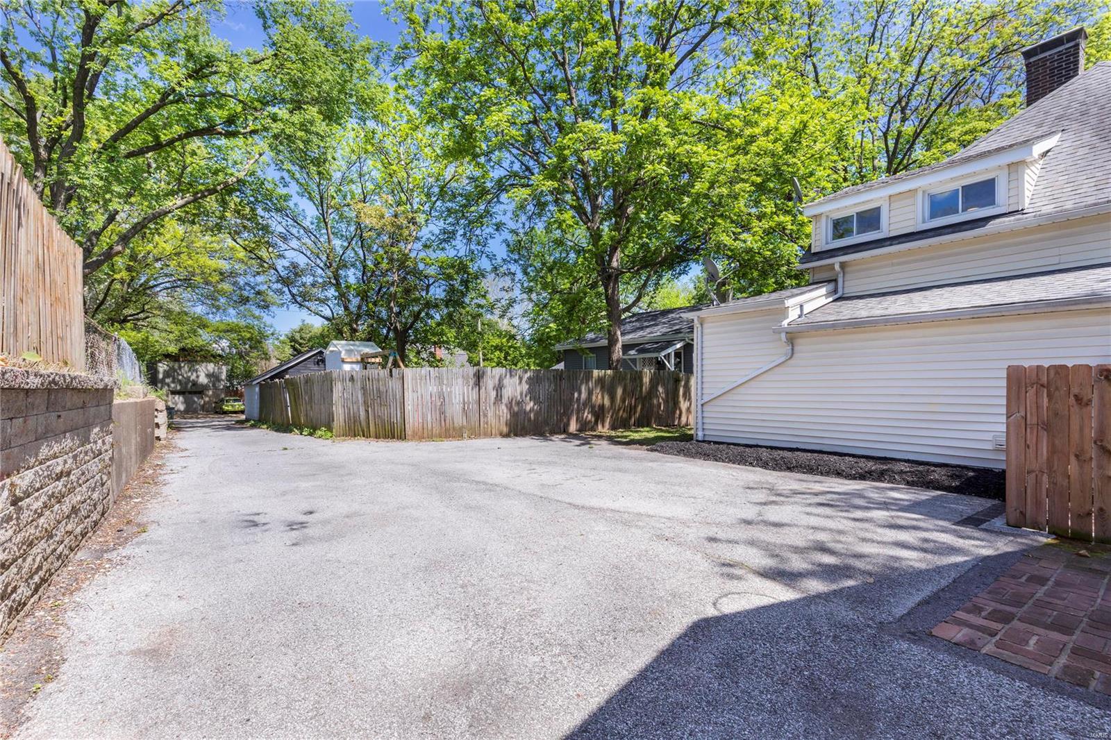 3511 Commonwealth Avenue