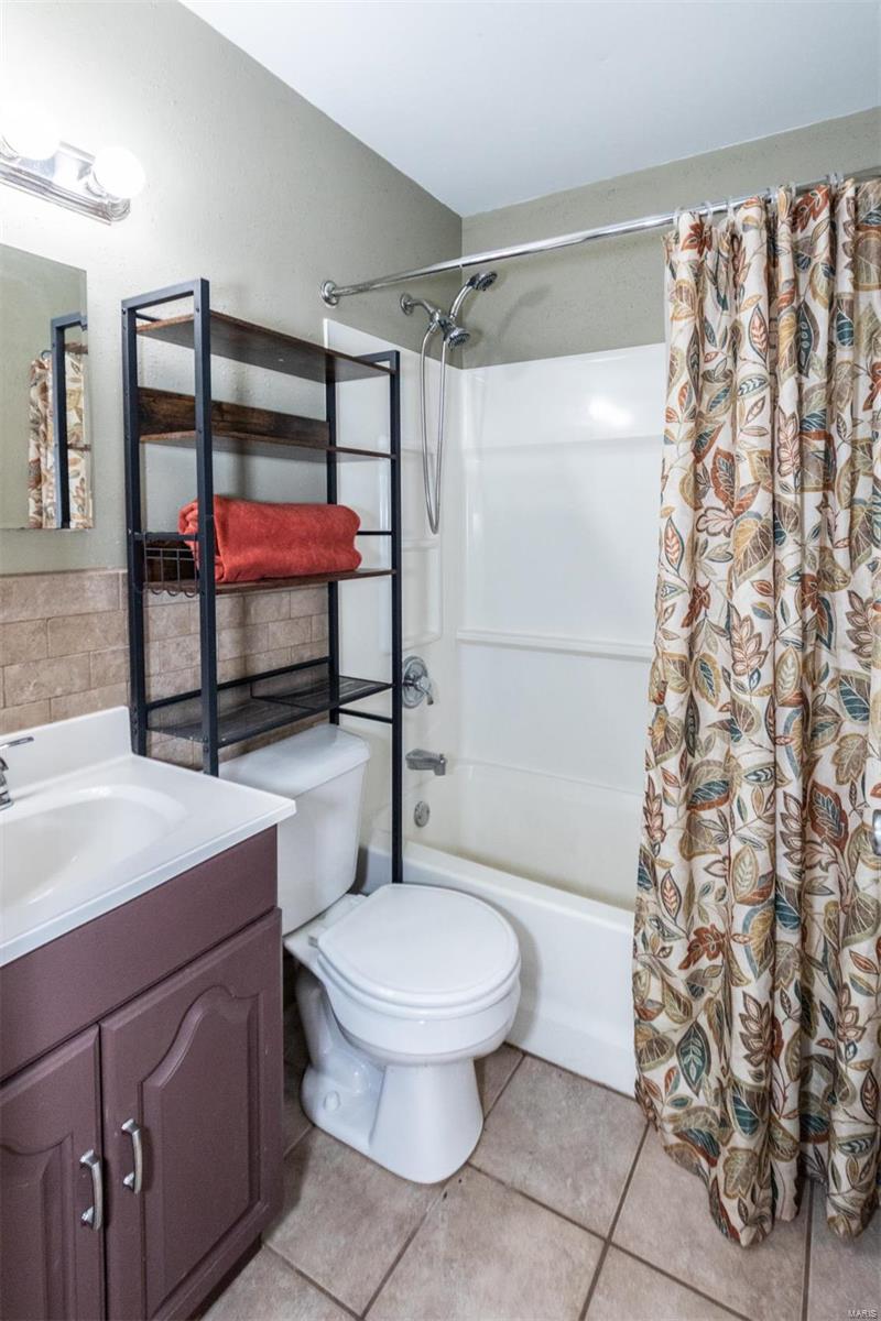 12023 Glengrove Drive