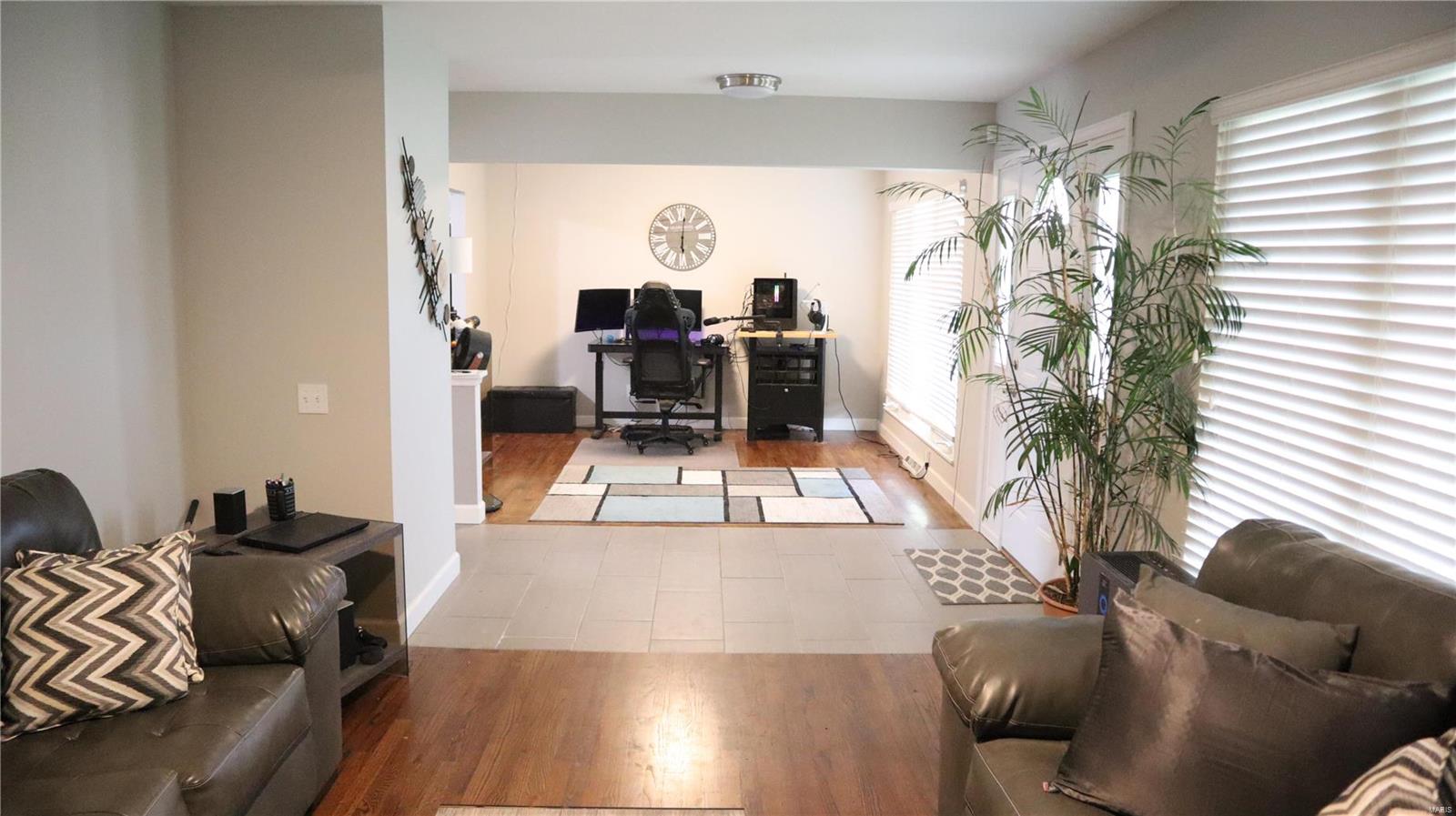 10933 Edgemoor Terrace