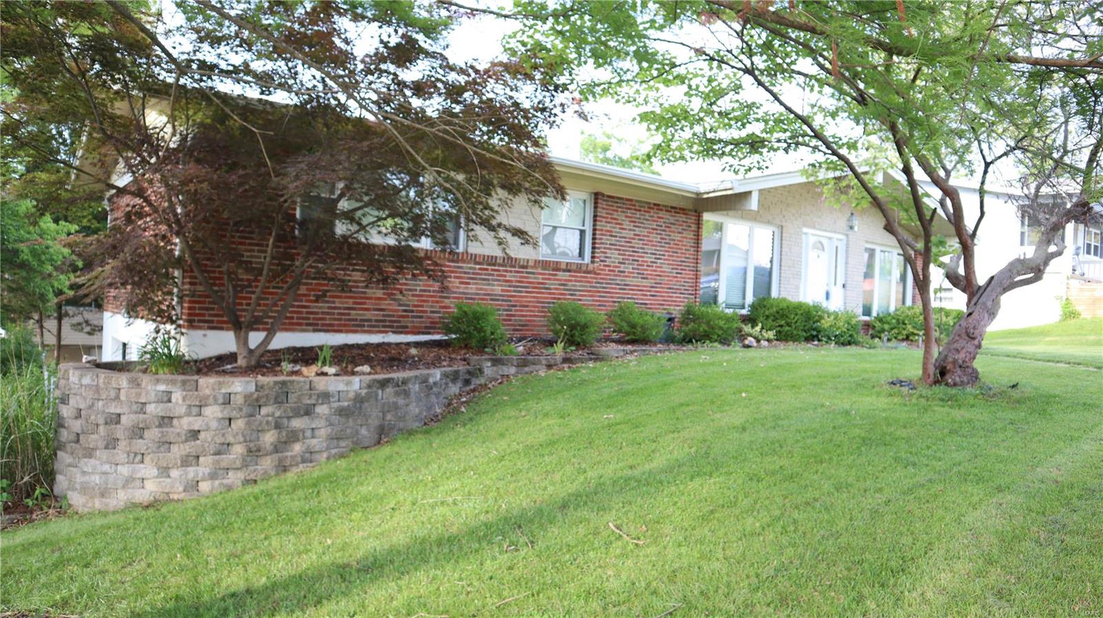 10933 Edgemoor Terrace