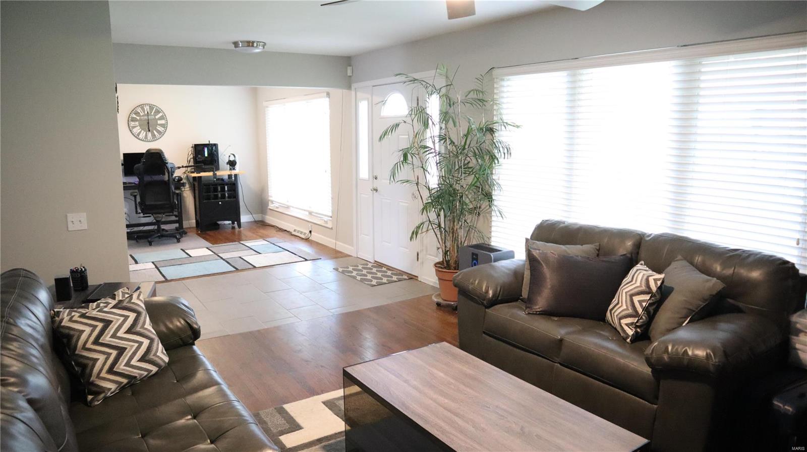 10933 Edgemoor Terrace