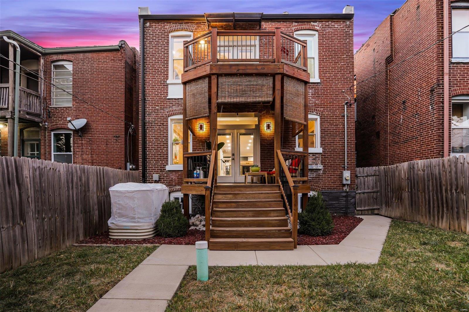 3944 De Tonty Street