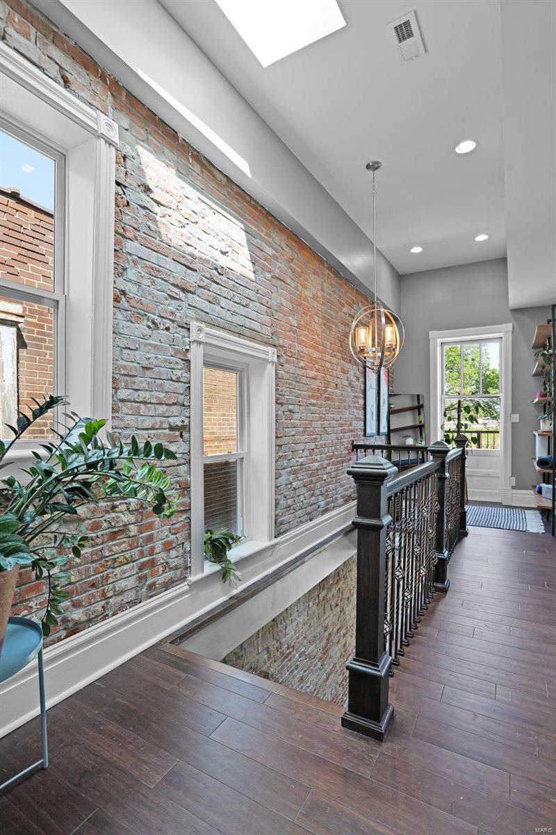 3944 De Tonty Street