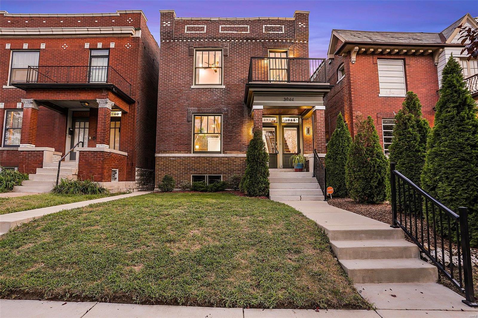 3944 De Tonty Street