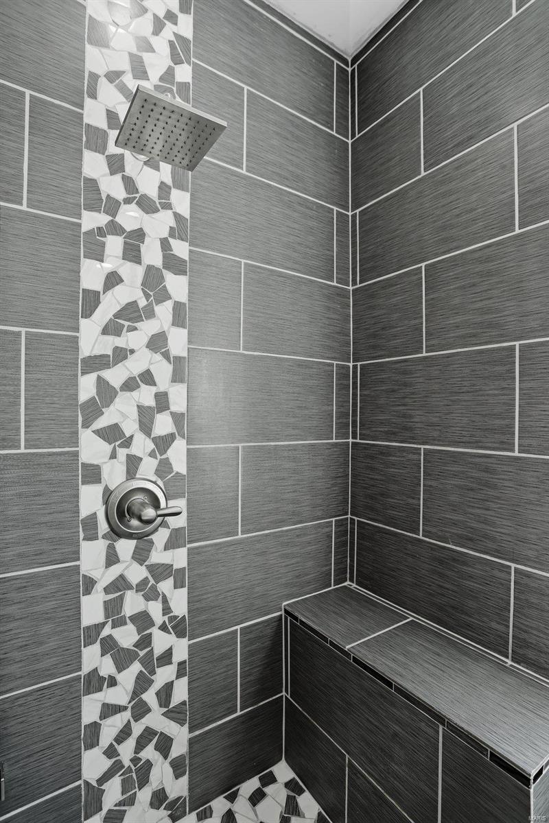 3944 De Tonty Street