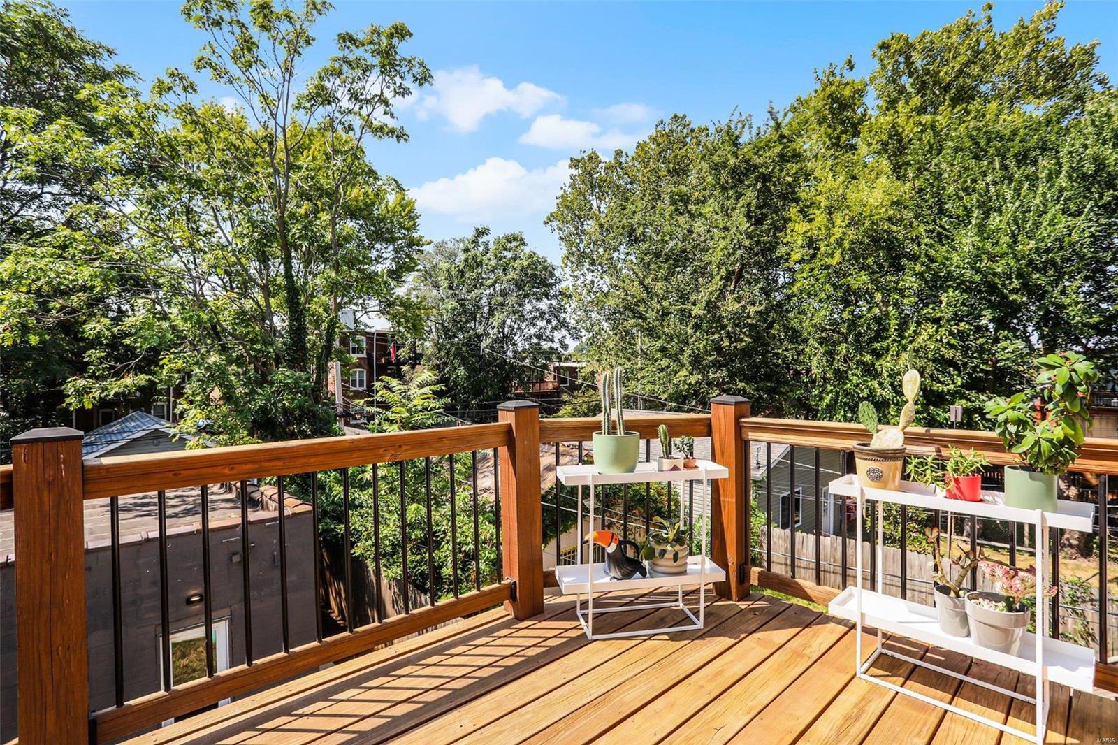 3944 De Tonty Street