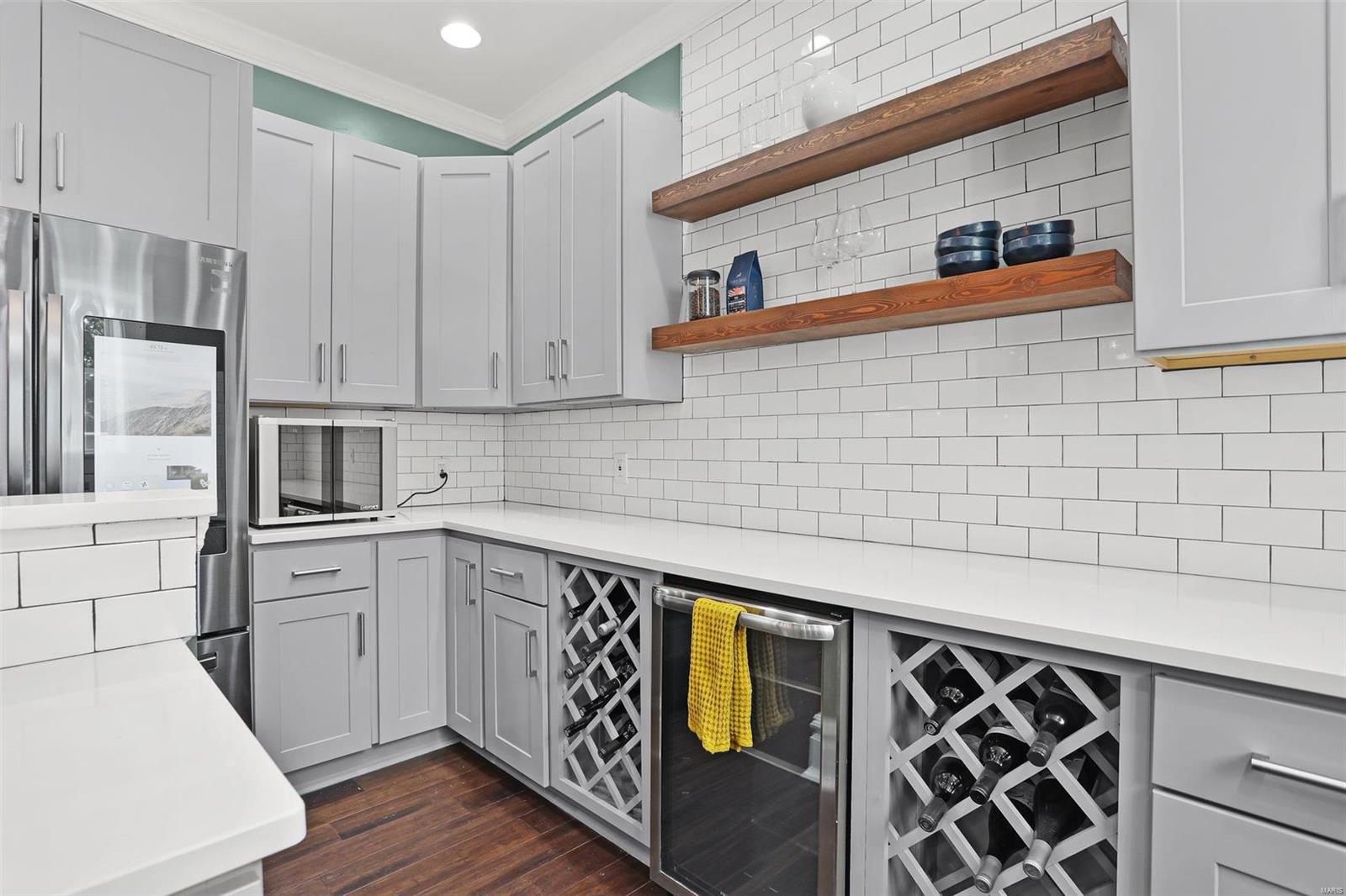 3944 De Tonty Street