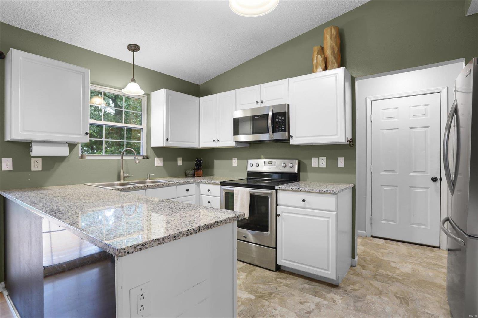 1524 Country Woods Drive