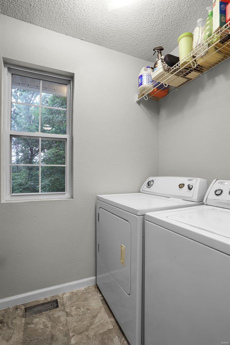 1524 Country Woods Drive