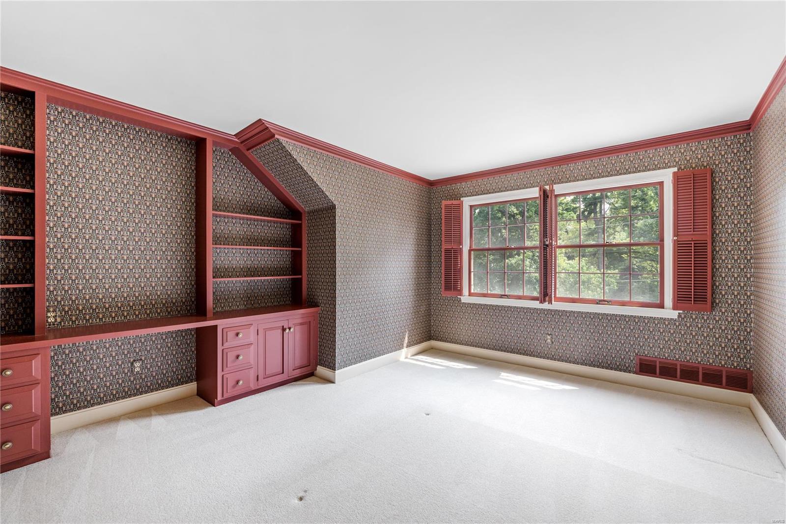 608 Indian Trail Drive