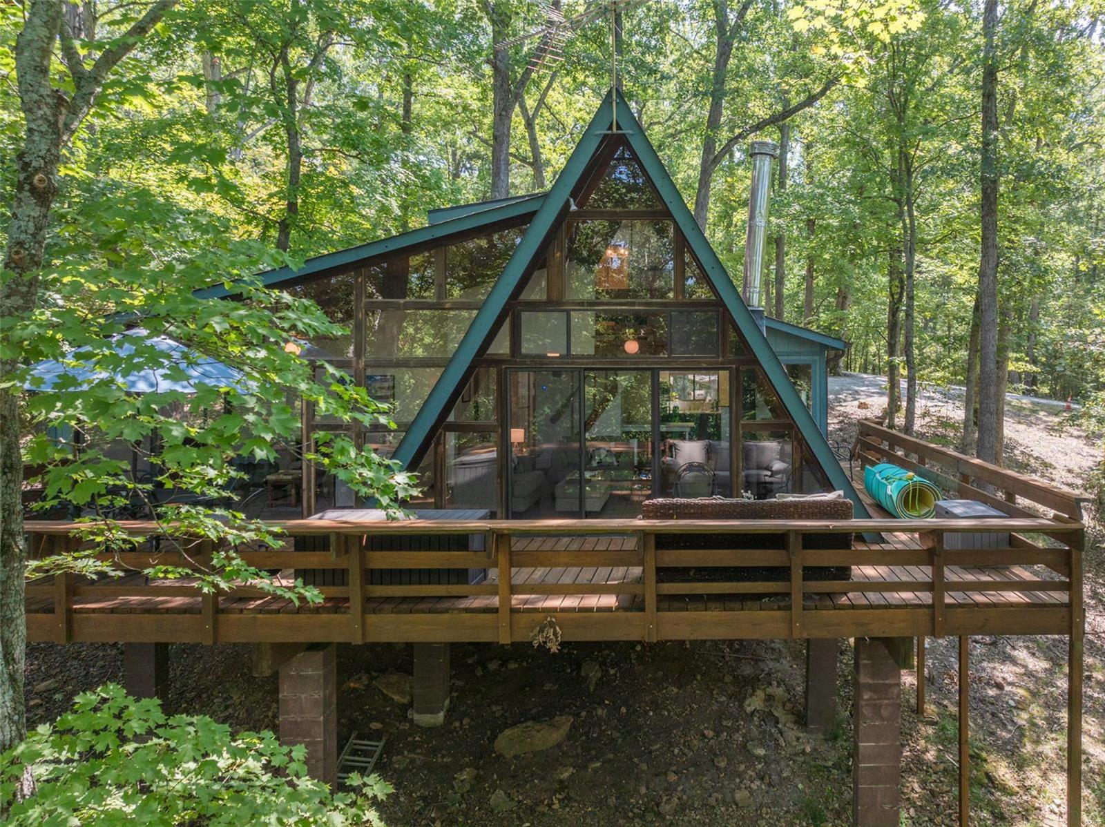 1205 Whitetail Point Drive