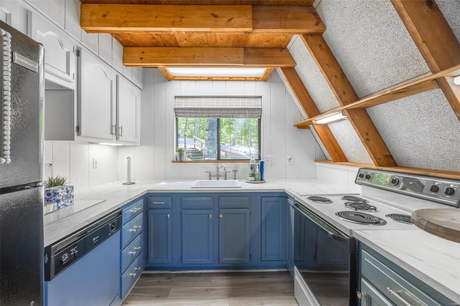 1205 Whitetail Point Drive