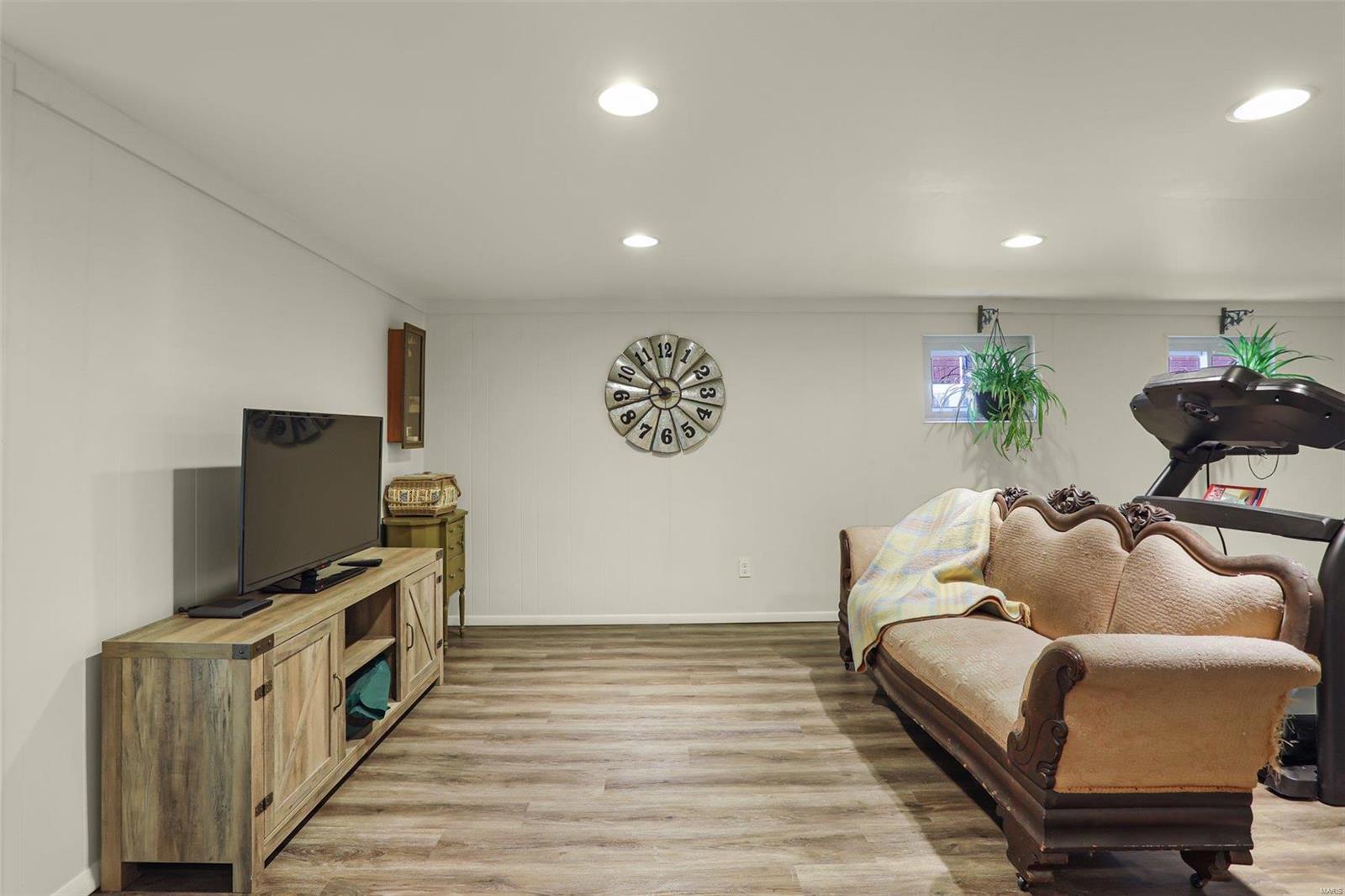 324 Lindenwood Avenue