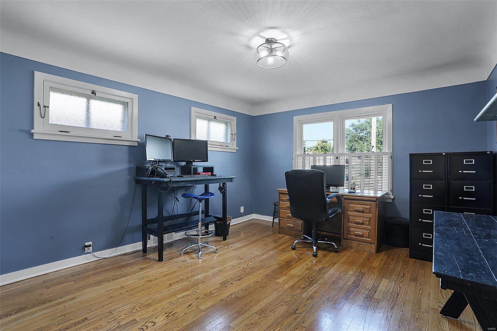 324 Lindenwood Avenue