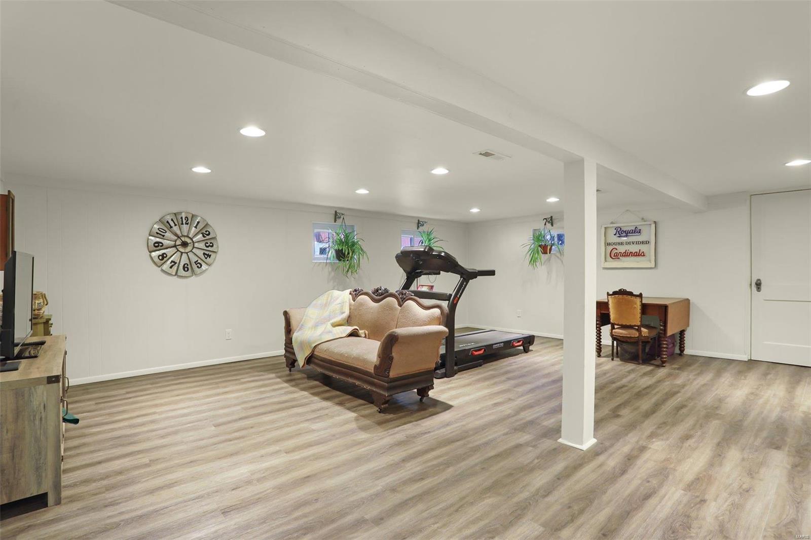 324 Lindenwood Avenue