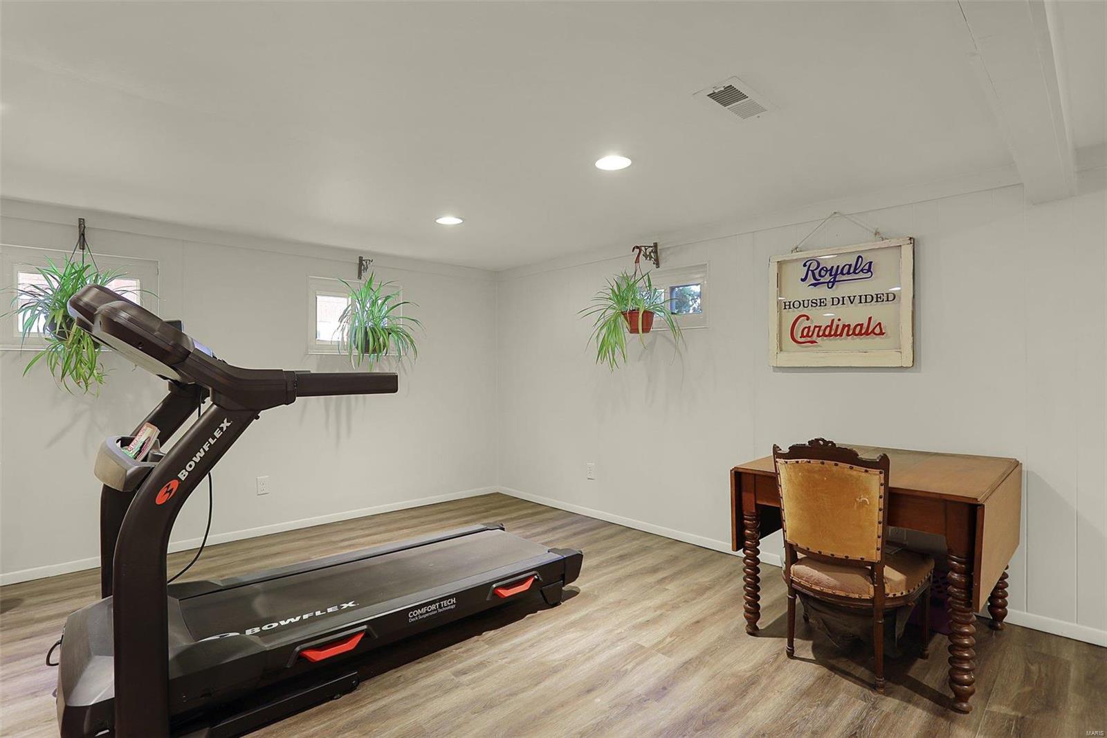 324 Lindenwood Avenue