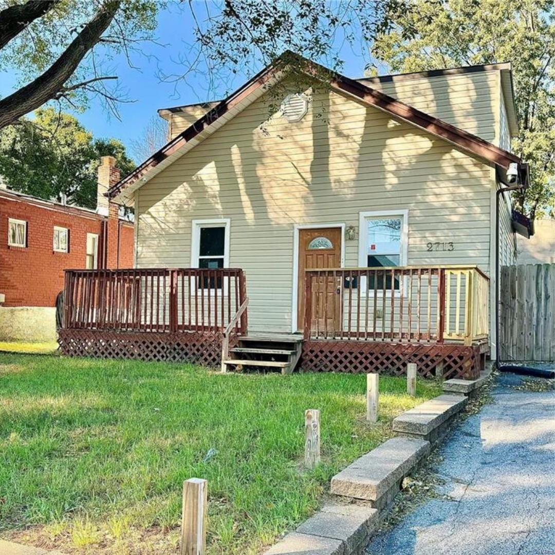 2713 Hermitage Avenue