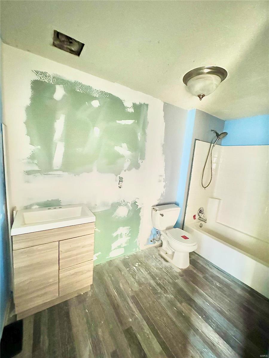 2713 Hermitage Avenue