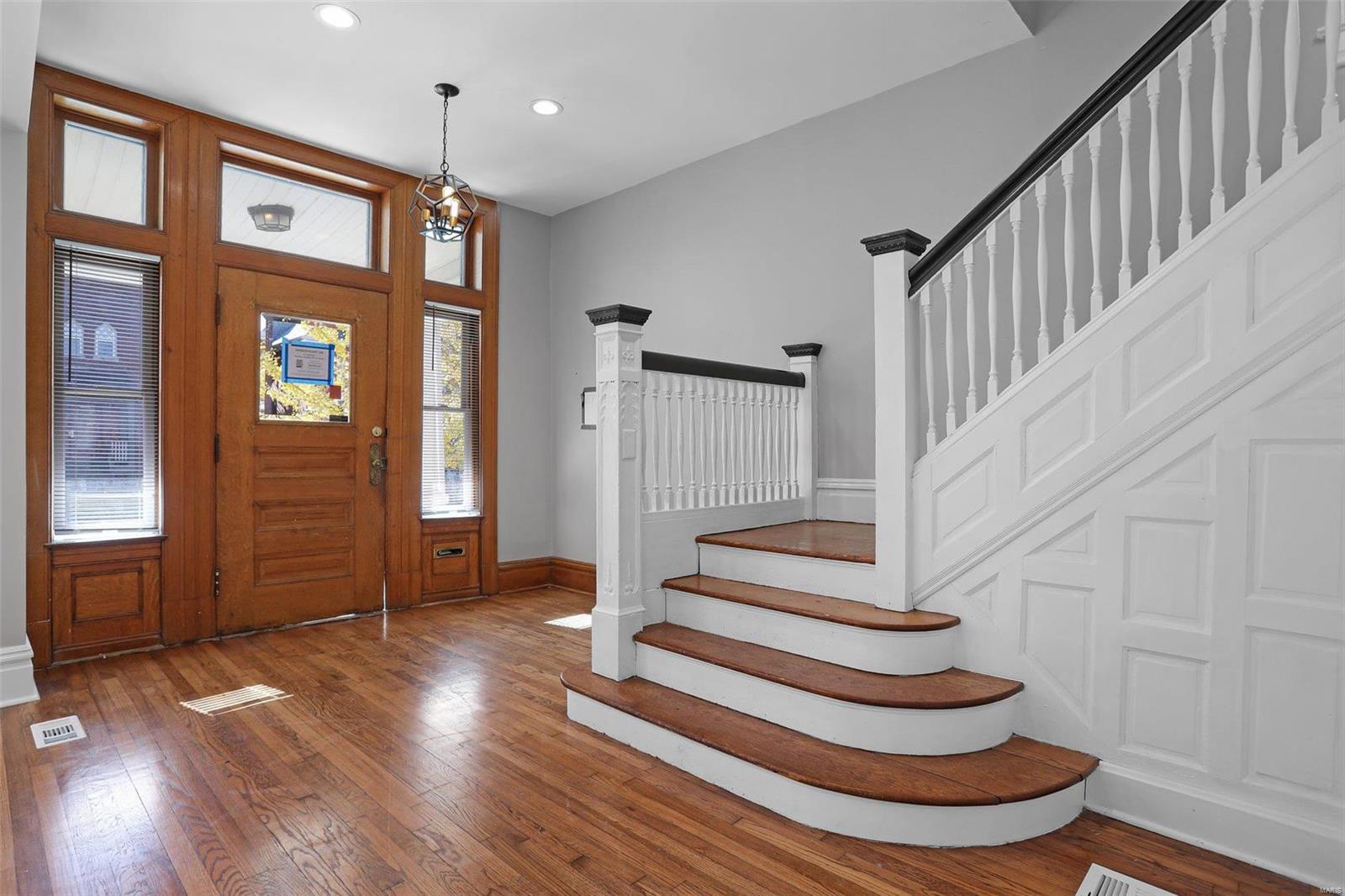 3927 Castleman Avenue