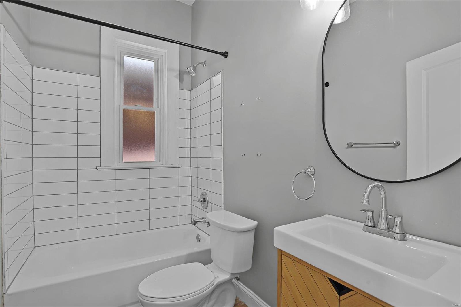 3927 Castleman Avenue