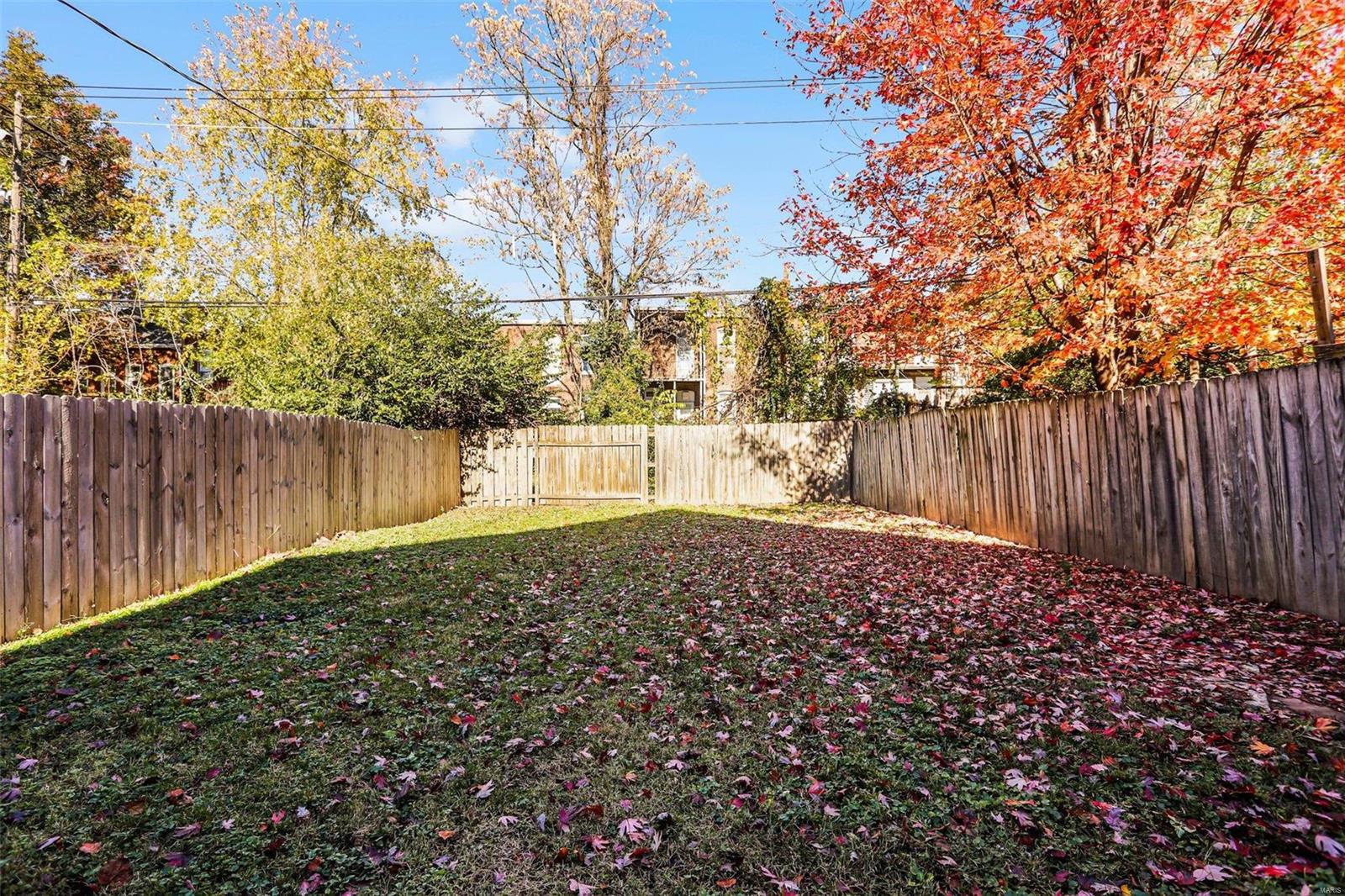 3927 Castleman Avenue