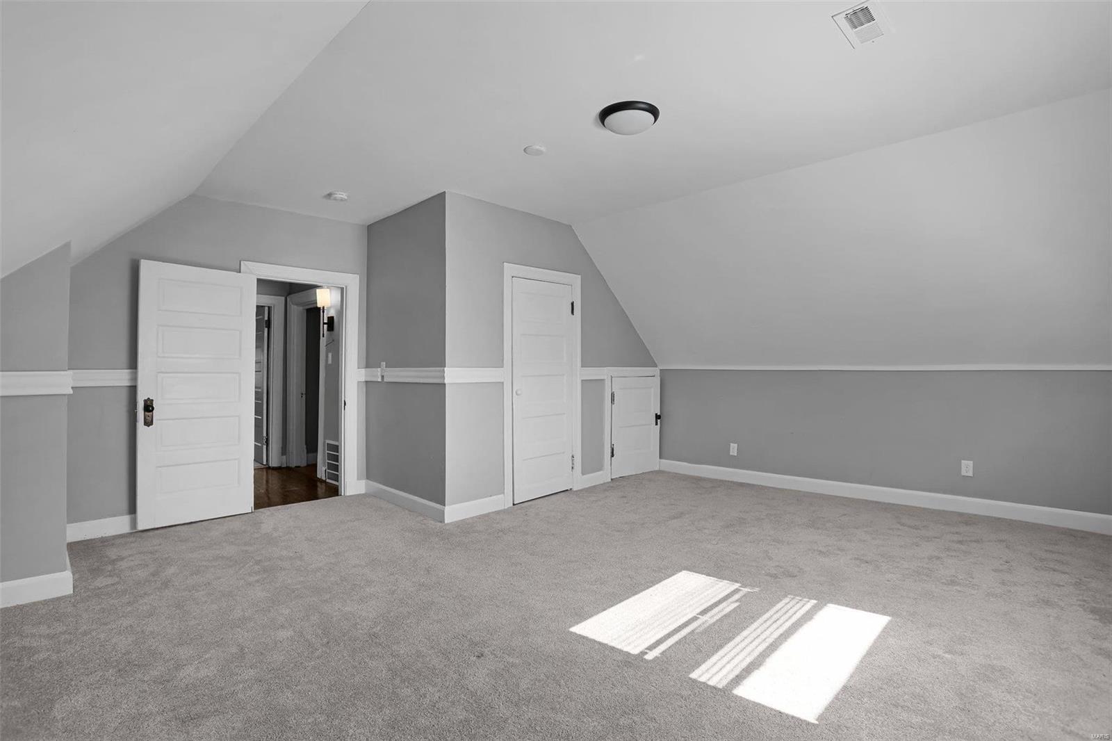 3927 Castleman Avenue