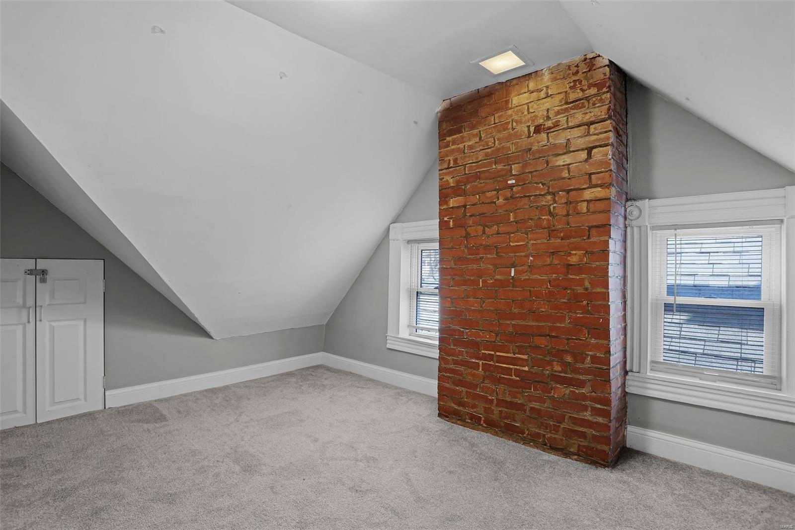 3927 Castleman Avenue