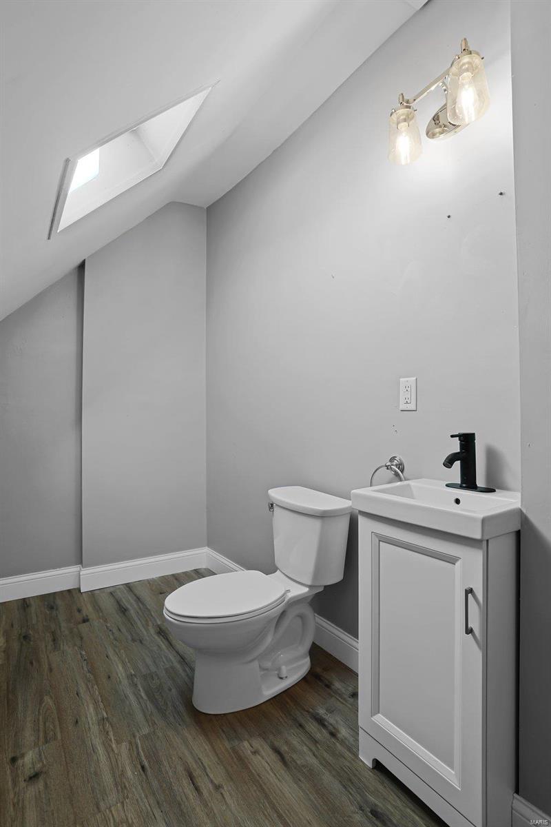 3927 Castleman Avenue