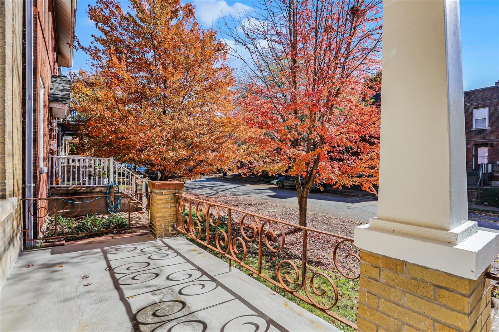 3927 Castleman Avenue