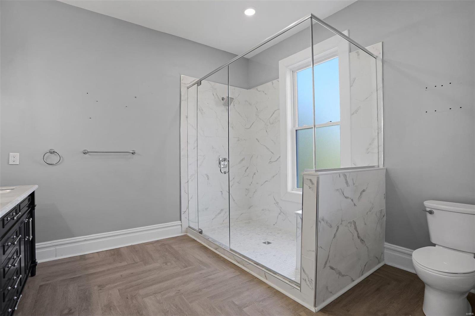 3927 Castleman Avenue