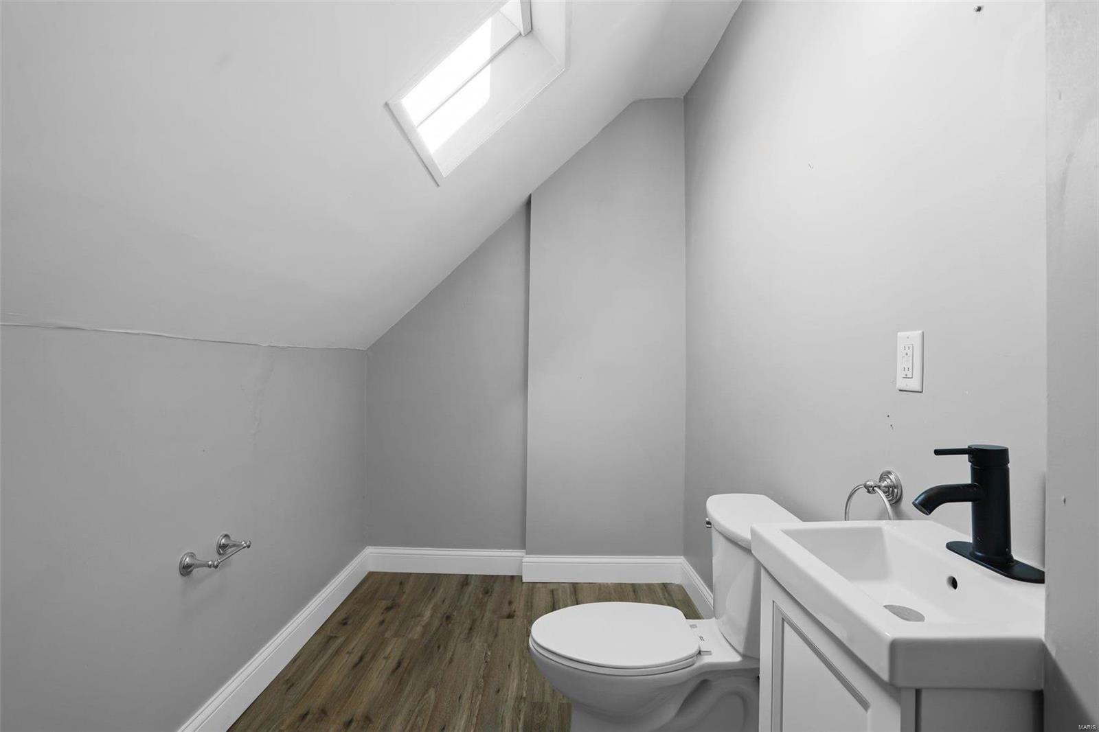 3927 Castleman Avenue