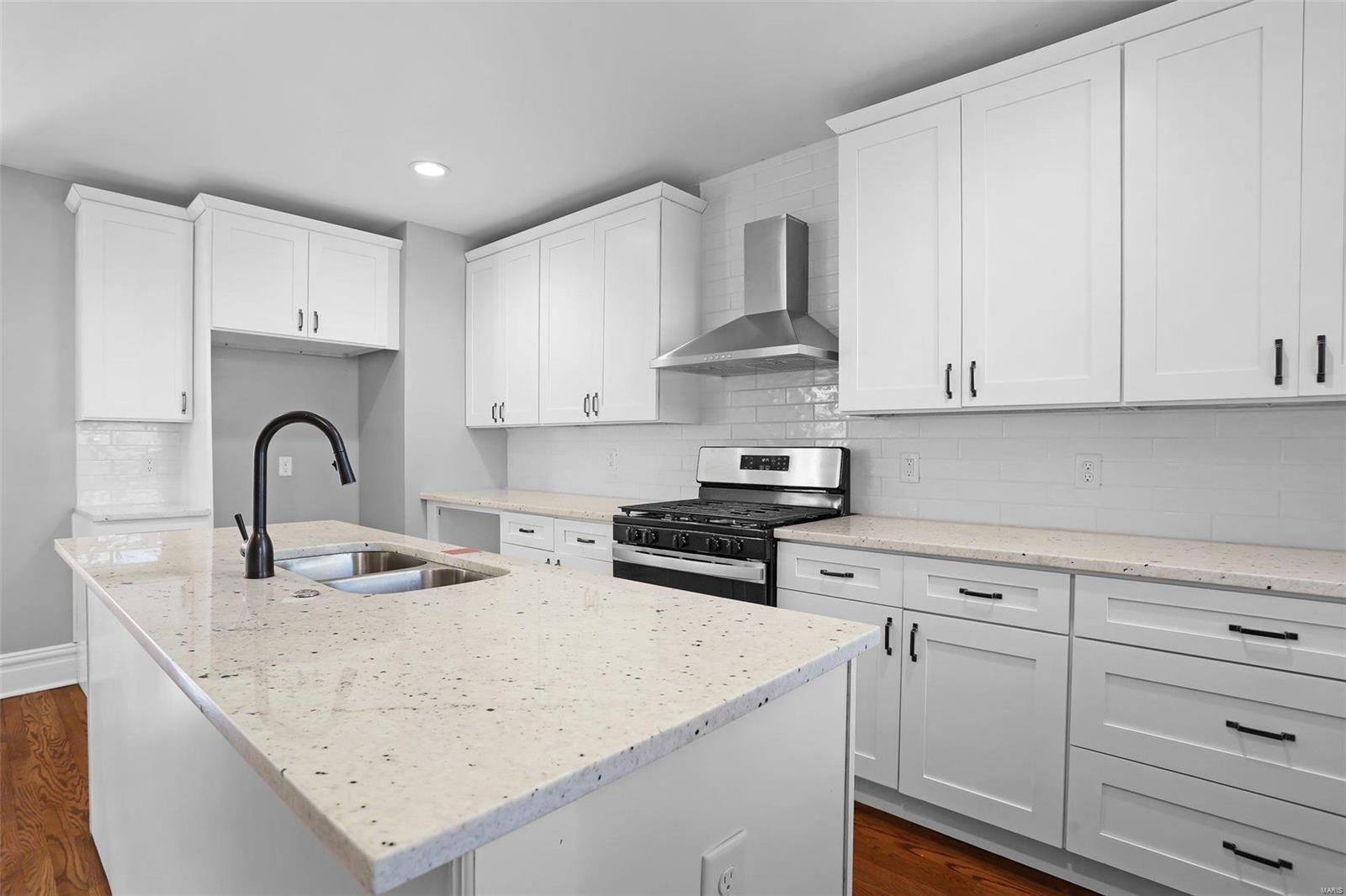 3927 Castleman Avenue