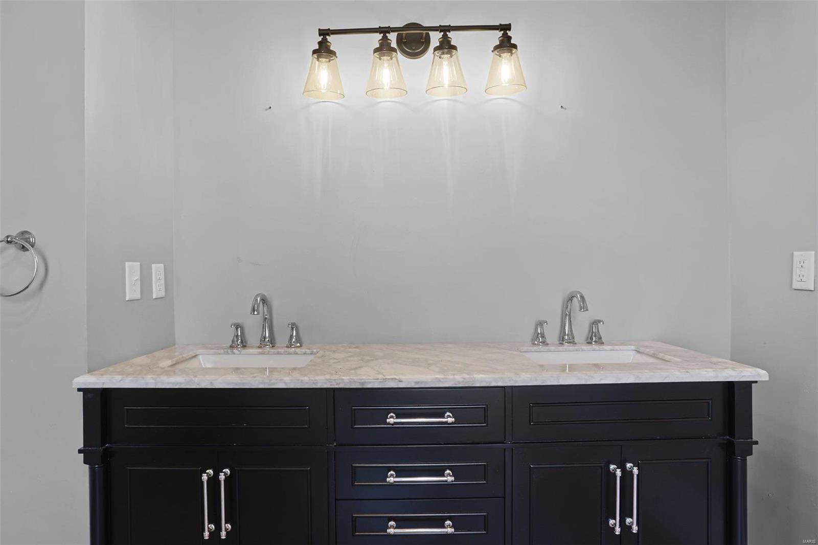 3927 Castleman Avenue