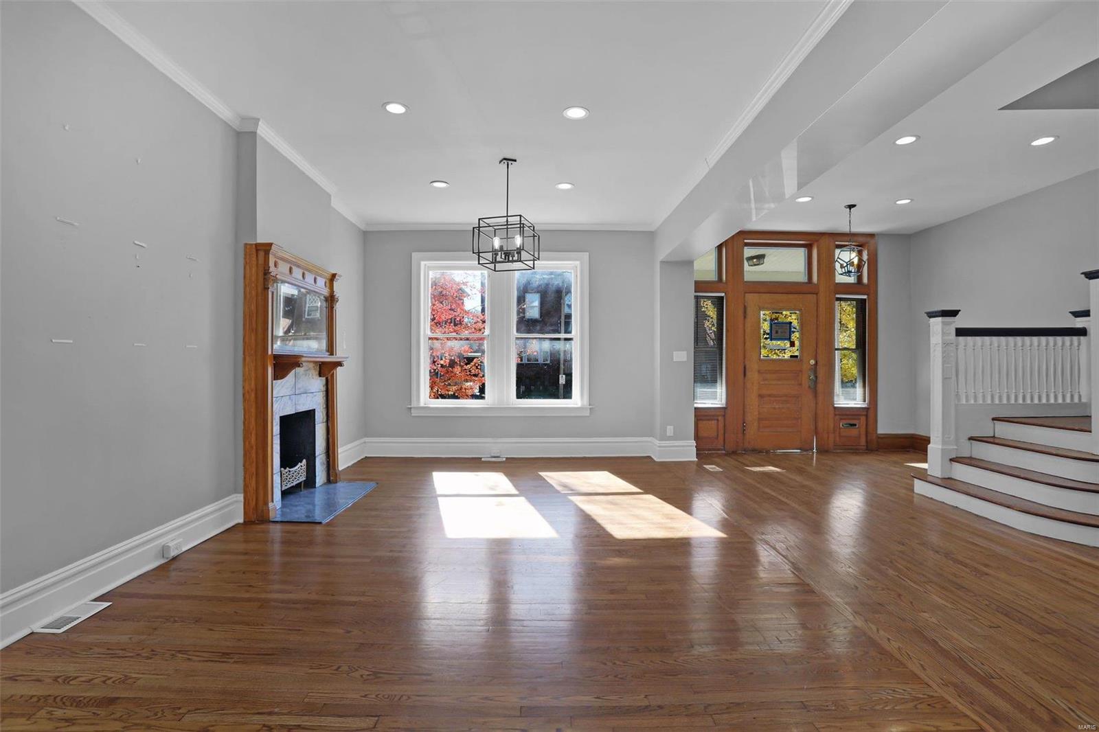 3927 Castleman Avenue