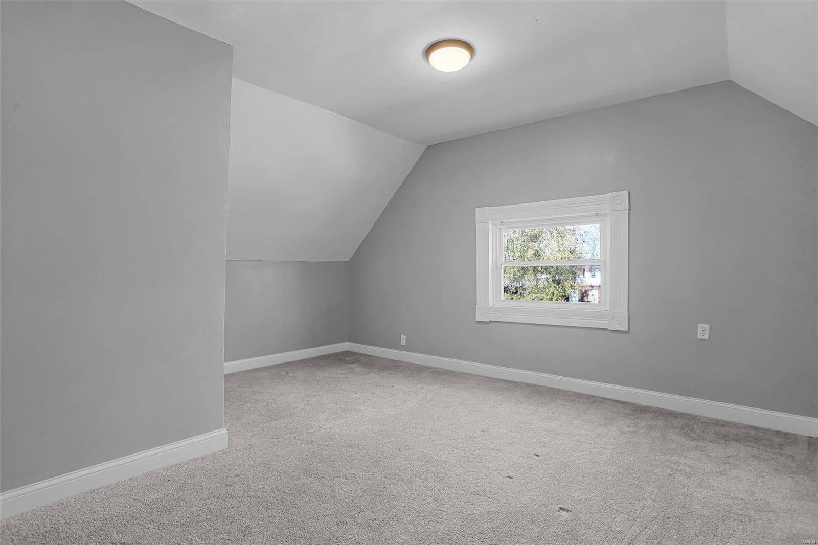 3927 Castleman Avenue