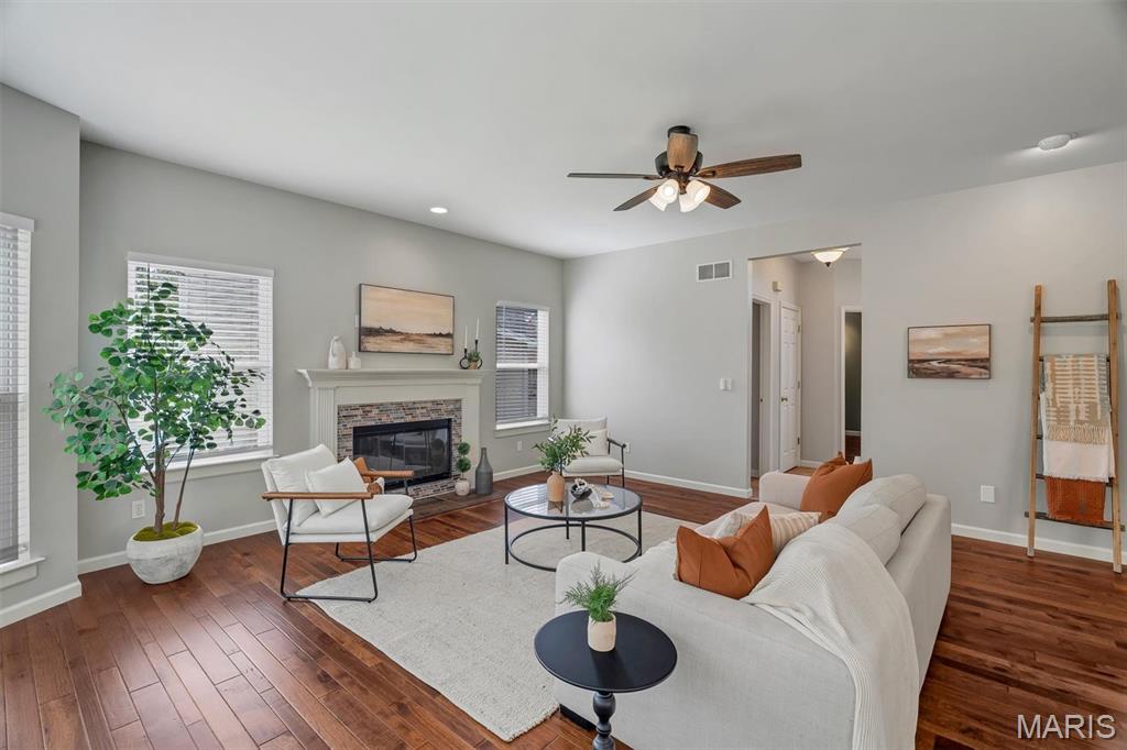 212 Palisades Ridge Court